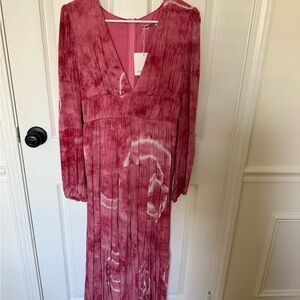porsha off the shoulder tiered cutout maxi dress Skylar Rose | Dresses | Skylar Rose Porsha Off The Shoulder Tiered Cutout  Maxi Dress Size M